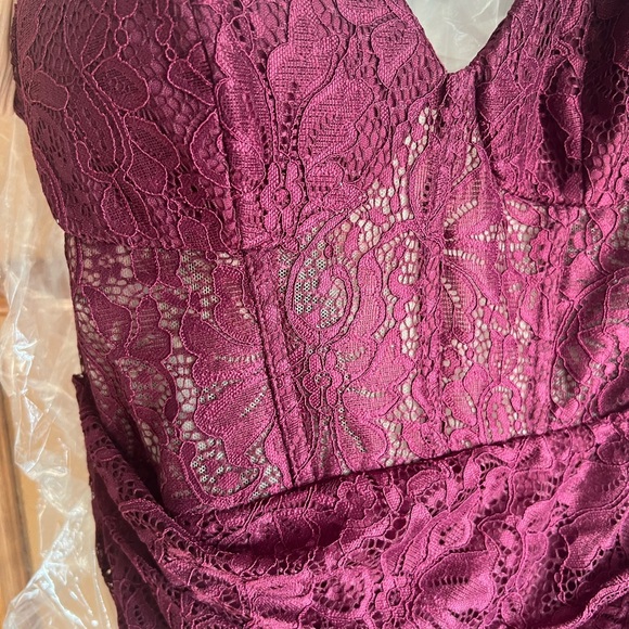 Bridesmaid dresses x3 or a beautiful dress for a night out - Picture 2 of 7